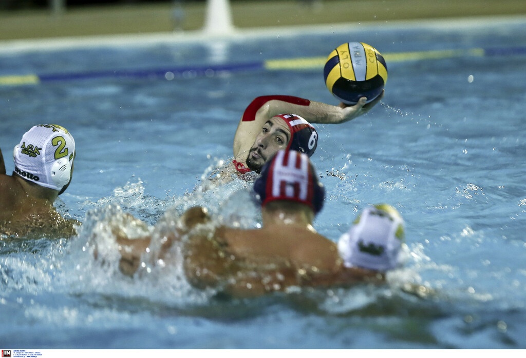 Πόλο ανδρών: Στον Ολυμπιακό το «ντέρμπι» με την ΑΕΚ (photos)