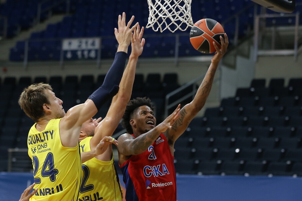 Φενέρμπαχτσε-ΤΣΣΚΑ Μόσχας 77-78: Με την υπογραφή Κλάιμπερν πήρε το ντέρμπι (photos)