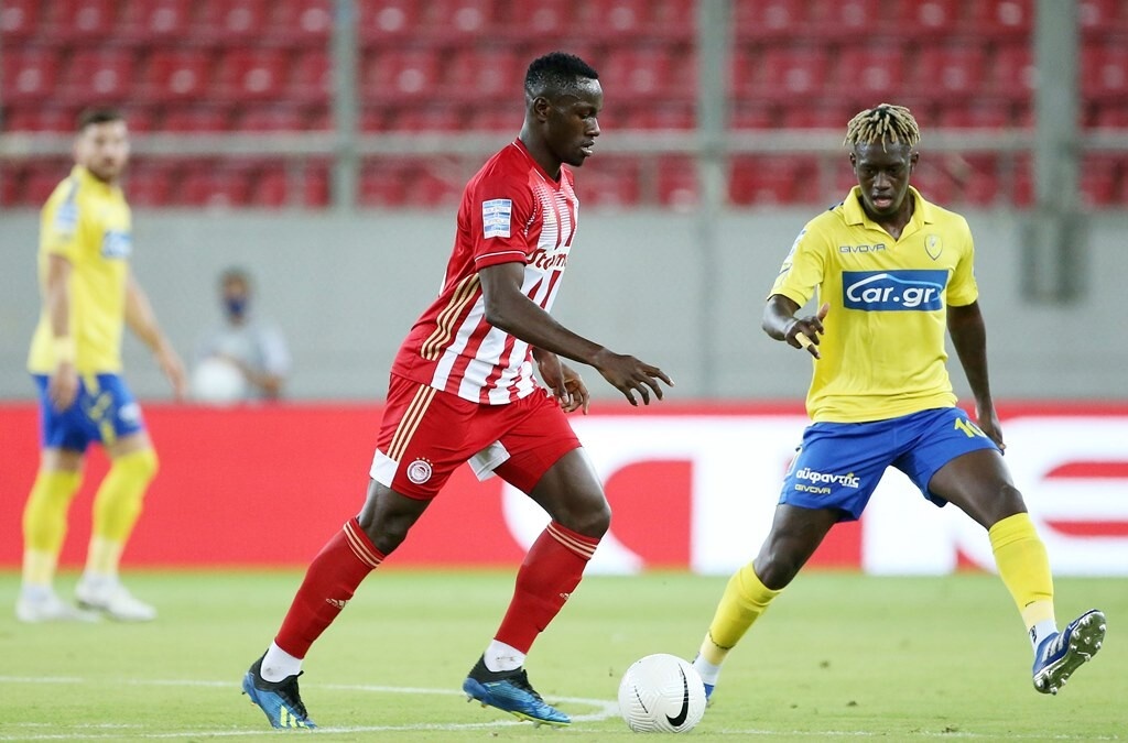 Ολυμπιακός: Ώρα επιβράβευσης για Καμαρά (photos+video)