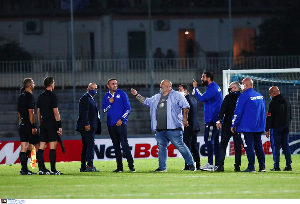 Καραπαπάς: «Πάει να καταστρέψει τη ζωή μου» (photos)