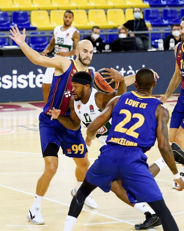 Μπαρτσελόνα - Παναθηναϊκός ΟΠΑΠ: Η εξαιρετική εμφάνιση του Φόστερ (photos+video)