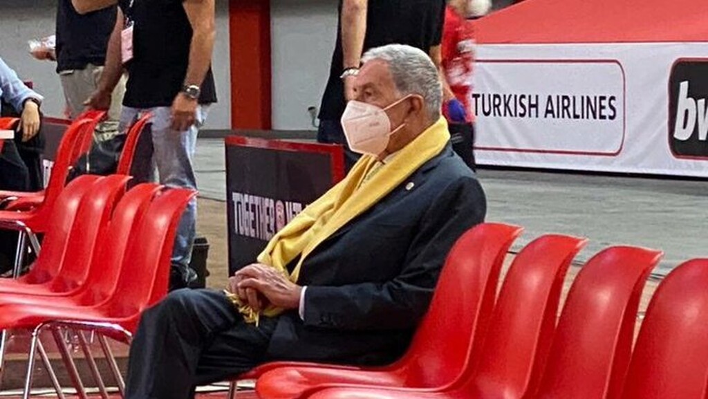 Ολυμπιακός-Μακάμπι Τελ Αβίβ: Στο ΣΕΦ ο εορτάζων Μιζράχι (photos)