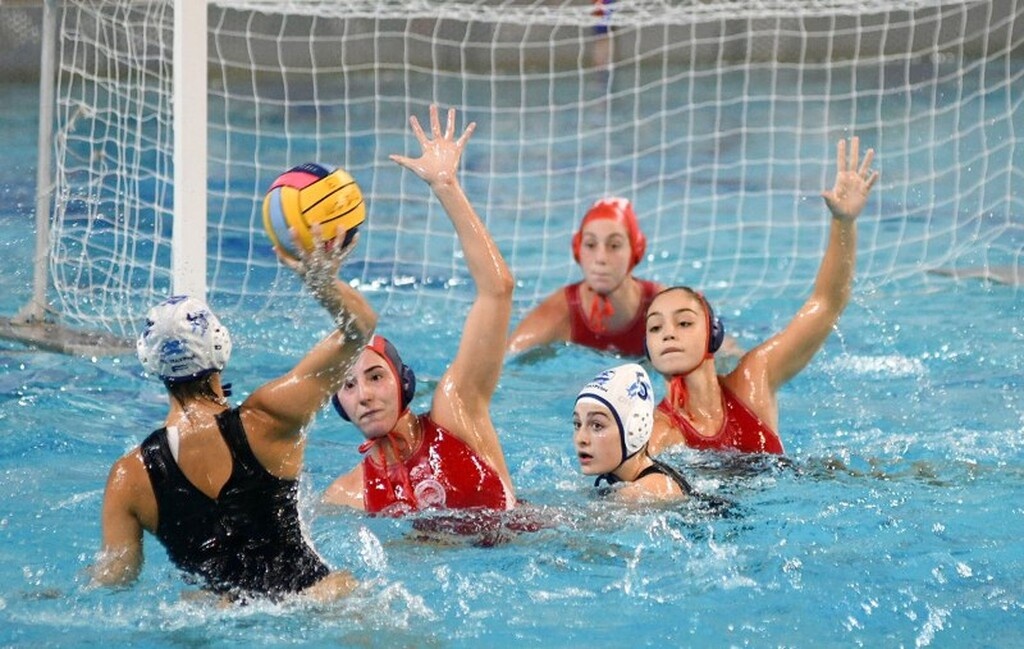 Α' Εθνική Πόλο Γυναικών: Εύκολη... λεία η ΝΕΠ για τον Ολυμπιακό που παρέμεινε στην κορυφή (photos)