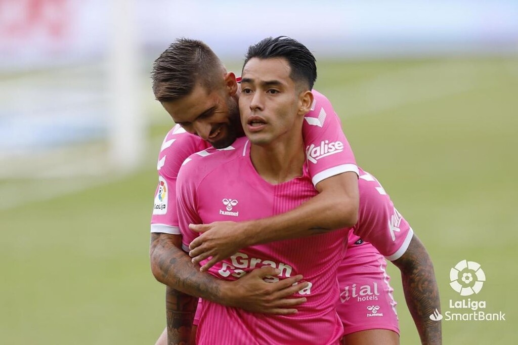 Τρομερές γκολάρες Αραούχο στη νίκη της Λας Πάλμας (photos+videos)