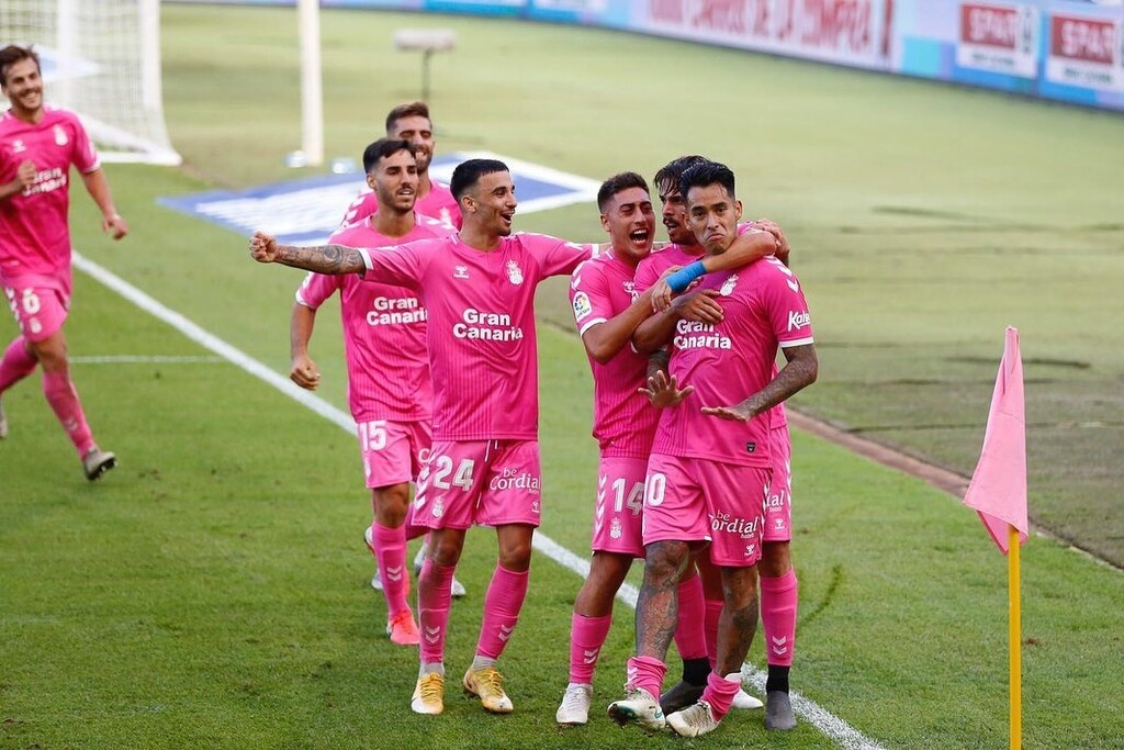 Τρομερές γκολάρες Αραούχο στη νίκη της Λας Πάλμας (photos+videos)