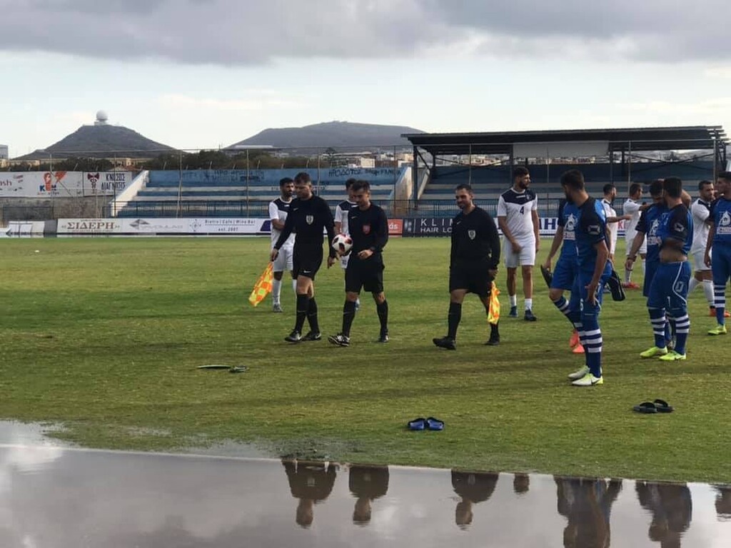 Γήπεδο-πίσινα στη Γ’ Εθνική (photos)