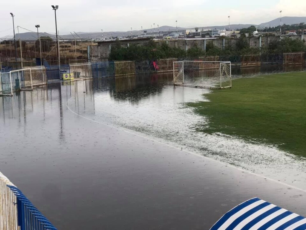 Γήπεδο-πίσινα στη Γ’ Εθνική (photos)