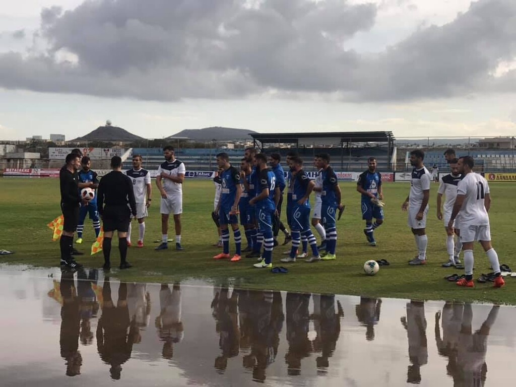 Γήπεδο-πίσινα στη Γ’ Εθνική (photos)