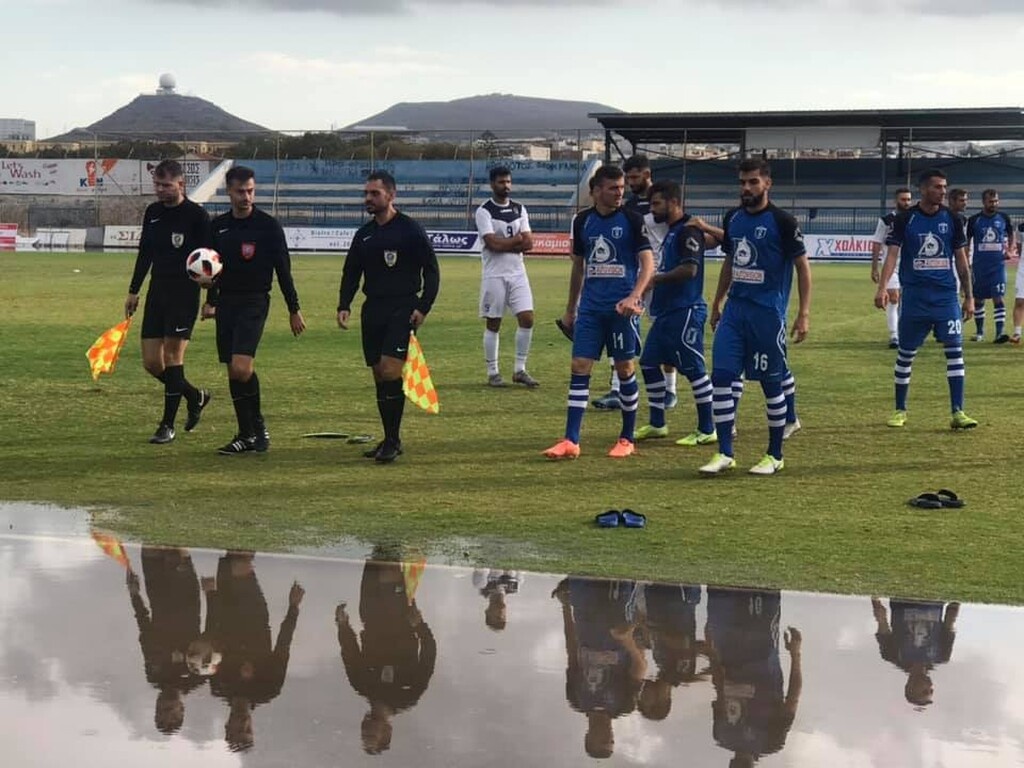 Γήπεδο-πίσινα στη Γ’ Εθνική (photos)