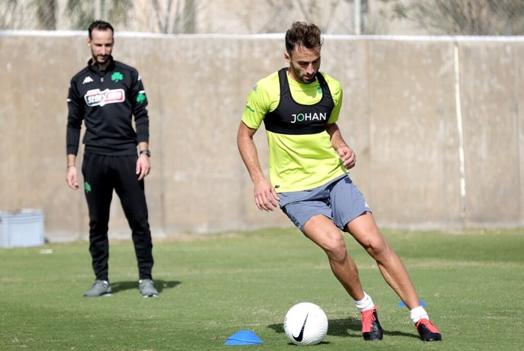 Παναθηναϊκός: Ευχές και τούρτα έκπληξη σε Μαουρίσιο! (Photos & Video)