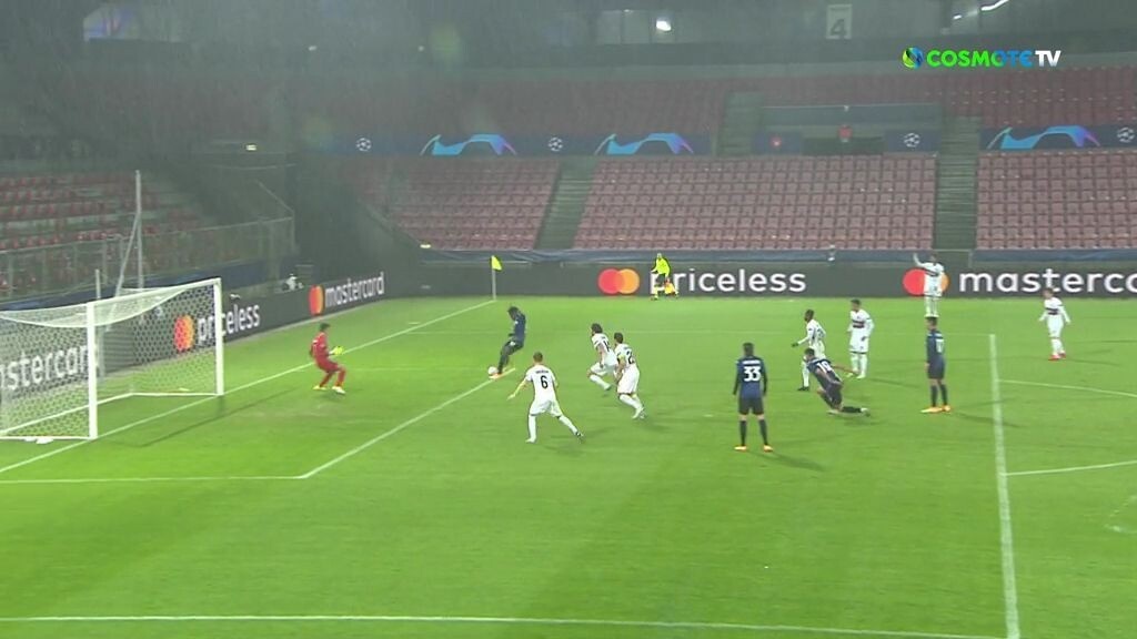 Μίντιλαντ-Αταλάντα: «Τραγουδάνε» στη βροχή οι Ιταλοί (videos)