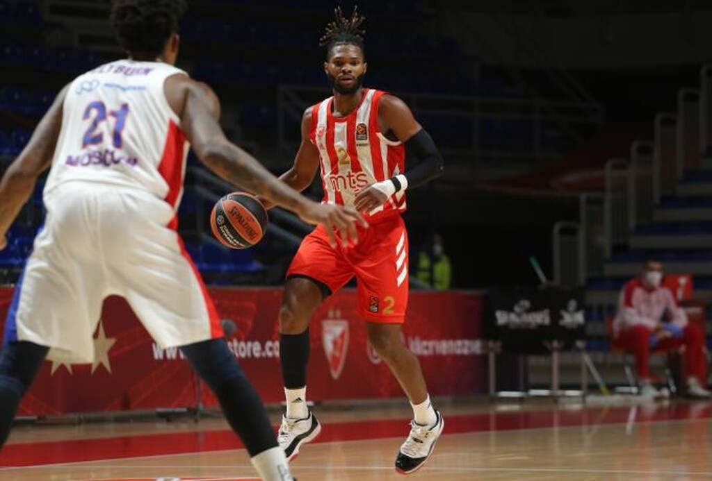 Ερυθρός Αστέρας-ΤΣΣΚΑ Μόσχας 86-64: Έκανε την έκπληξη με «όργια» Λόιντ (videos+photos)