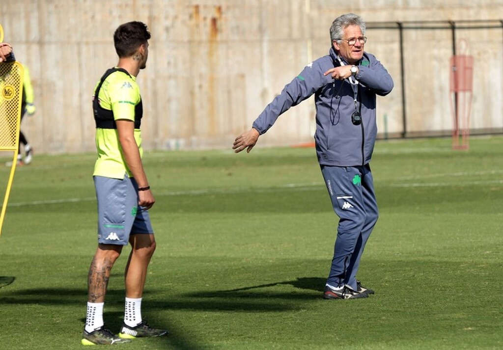 «Κίνηση στο χώρο» και όχι passing game από τον Μπόλονι! (Photos)