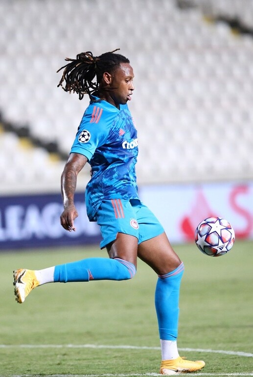 Ολυμπιακός: Η επιμονή Μαρτίνς, οι χειρισμοί Μαρινάκη και το «χρυσό» συμβόλαιο για Σεμέδο (photos)