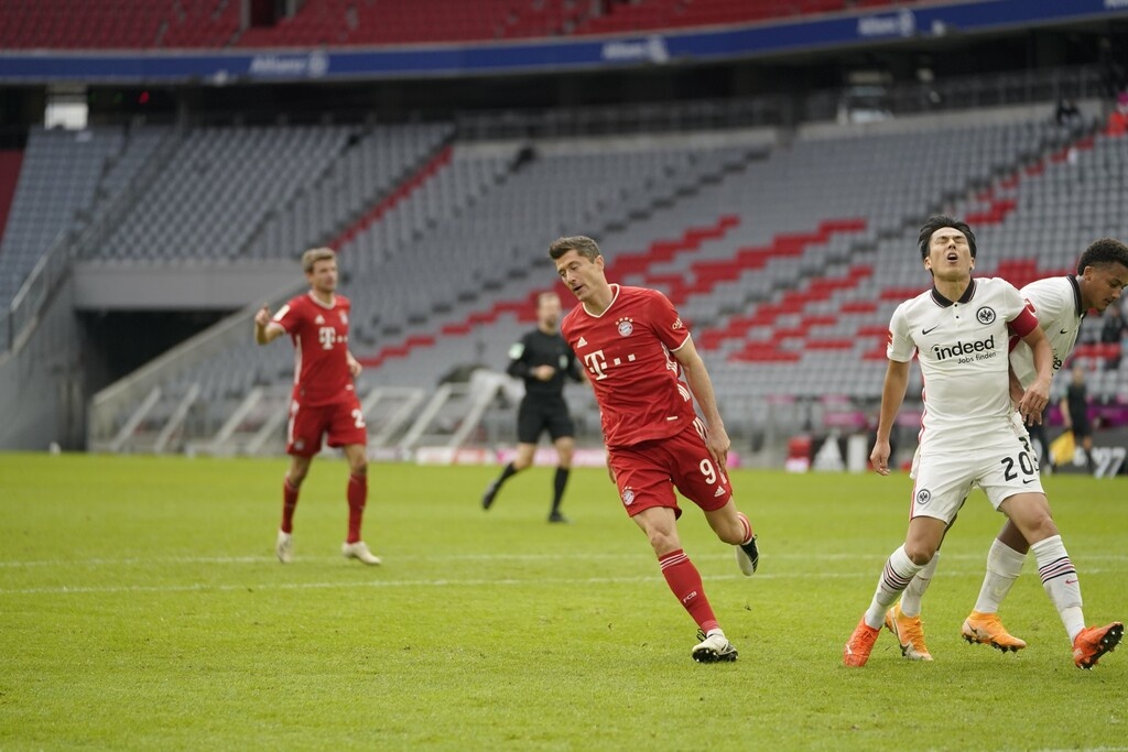 Bundesliga: Πεντάρα με Λεβα-γκολ, ανατροπή Λειψία, Γκλάντμπαχ (videos+photos)