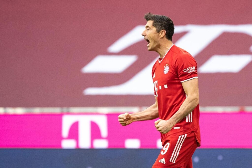 Μπάγερν Μονάχου: Φουλ για ρεκόρ ο Λεβαντόφσκι (photos+video)