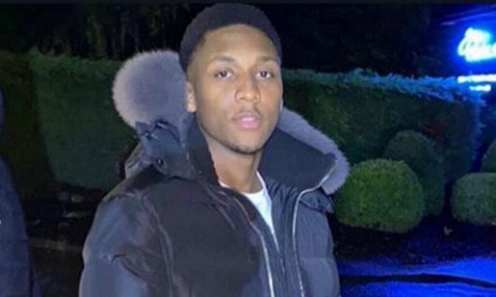 Σοκ στην Αγγλία: Αυτοκτόνησε επειδή κόπηκε από τη Σίτι (photos)