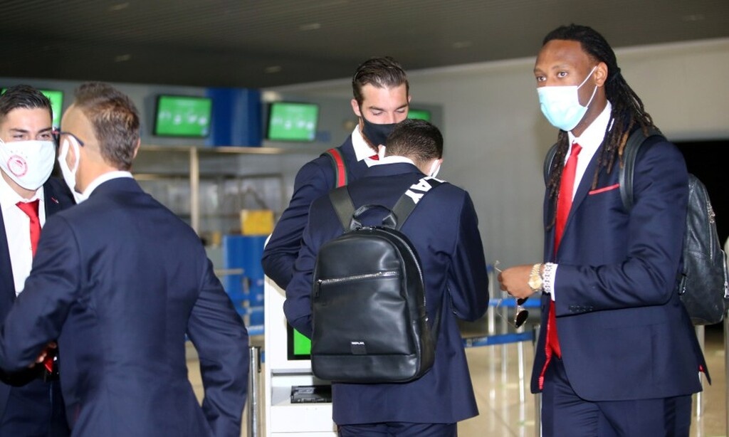 Ολυμπιακός: «Πέταξε» για Πορτογαλία (photos)