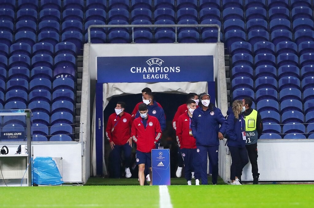 Πόρτο - Ολυμπιακός: Η «ερυθρόλευκη» άφιξη στο Ντραγκάο (photos+video)