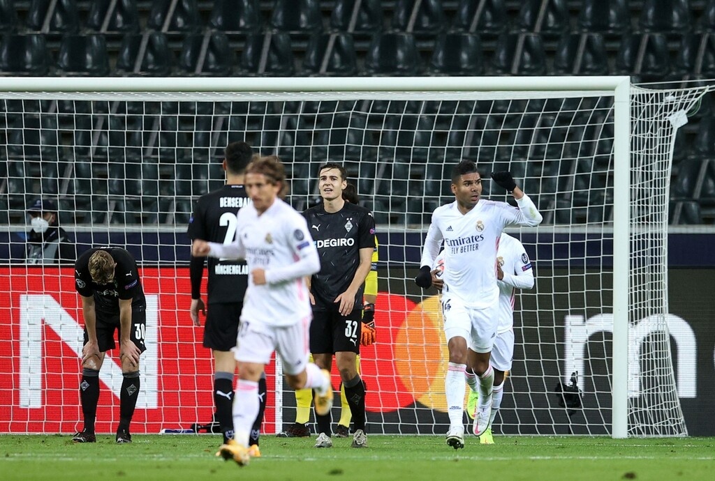 Γκλάντμπαχ-Ρεάλ 2-2: «Ζωντανή» με γκολ στο 87’ και το 93’ η «βασίλισσα» (videos+photos)