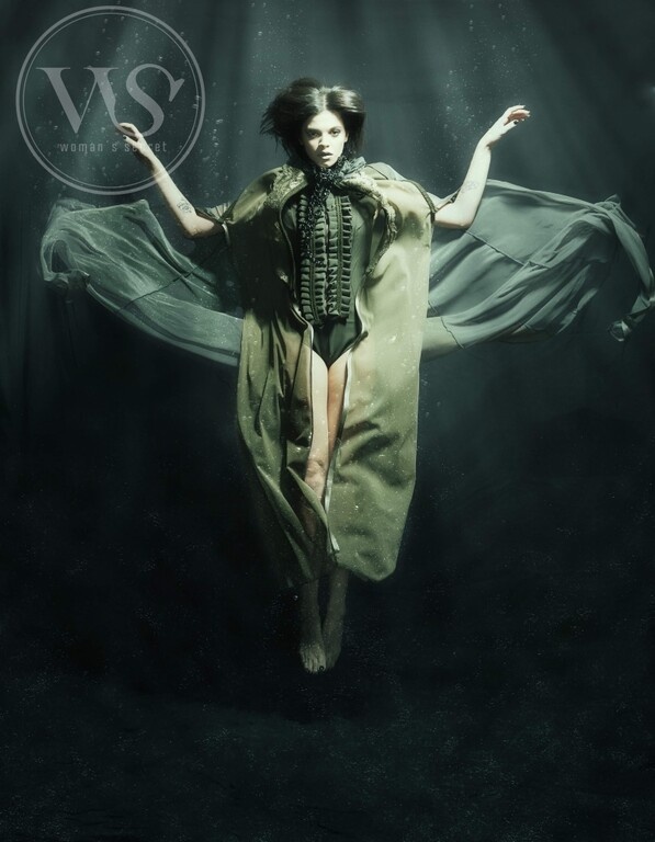 Εντυπωσιάζουν οι υποβρύχιες λήψεις της Τζένης Καζάκου (photos)