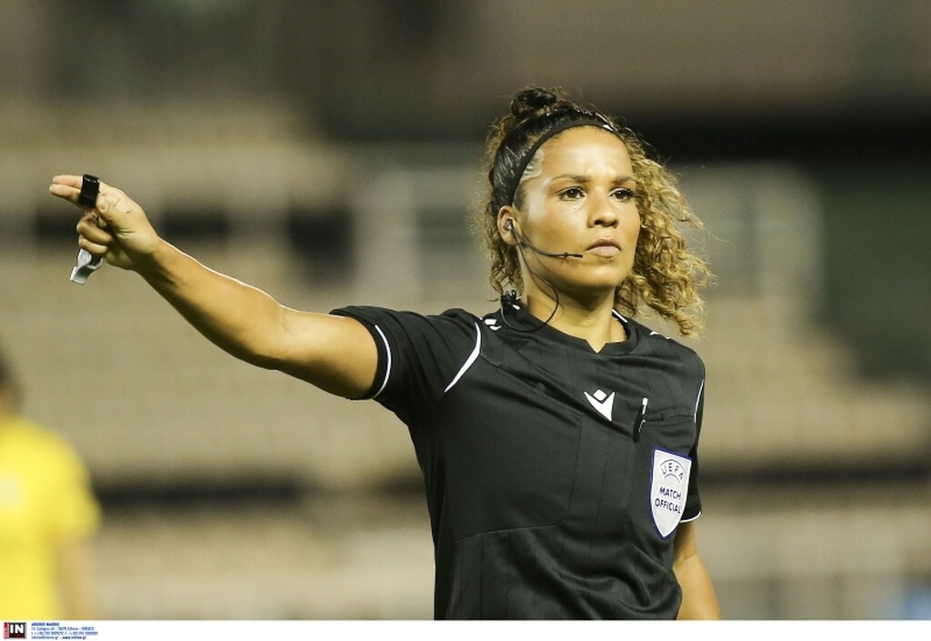 Το Ελλάδα-Ουκρανία είχε την πιο καυτή «σφυρίχτρα» (photos)