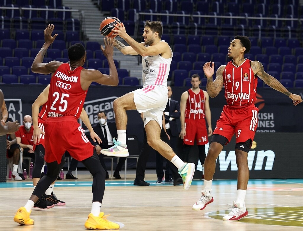 Ρεάλ Μαδρίτης - Μπάγερν Μονάχου 100-82: Επέστρεψε στις νίκες (photos)