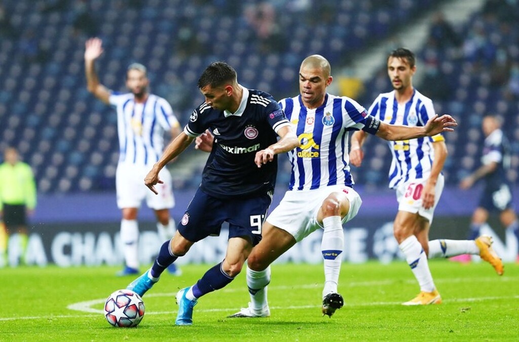 «Κατοστάρησε» με Ολυμπιακό ο Πέπε! (Photos)