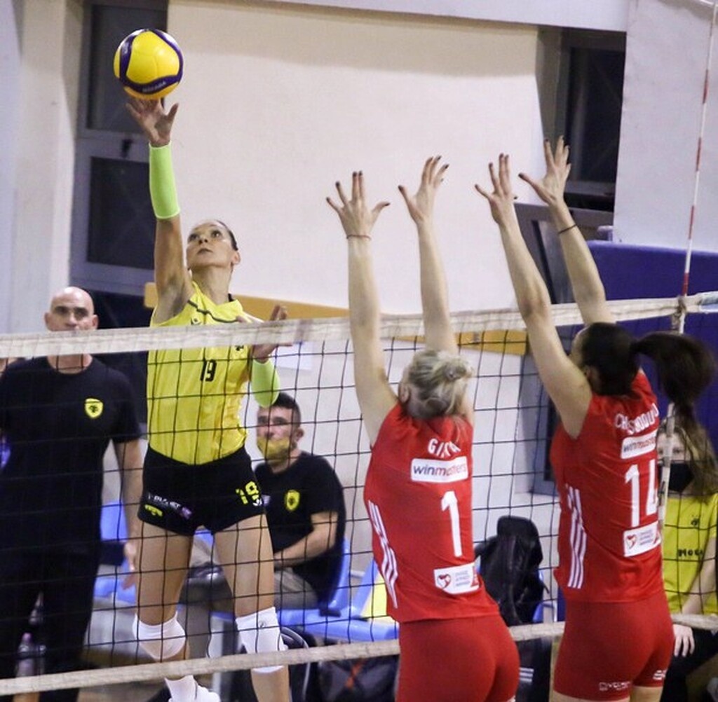 Volley League Γυναικών: Το πρώτο «τρίποντο» φέτος για τον Ολυμπιακό μετά το 3-0 σετ επί της ΑΕΚ