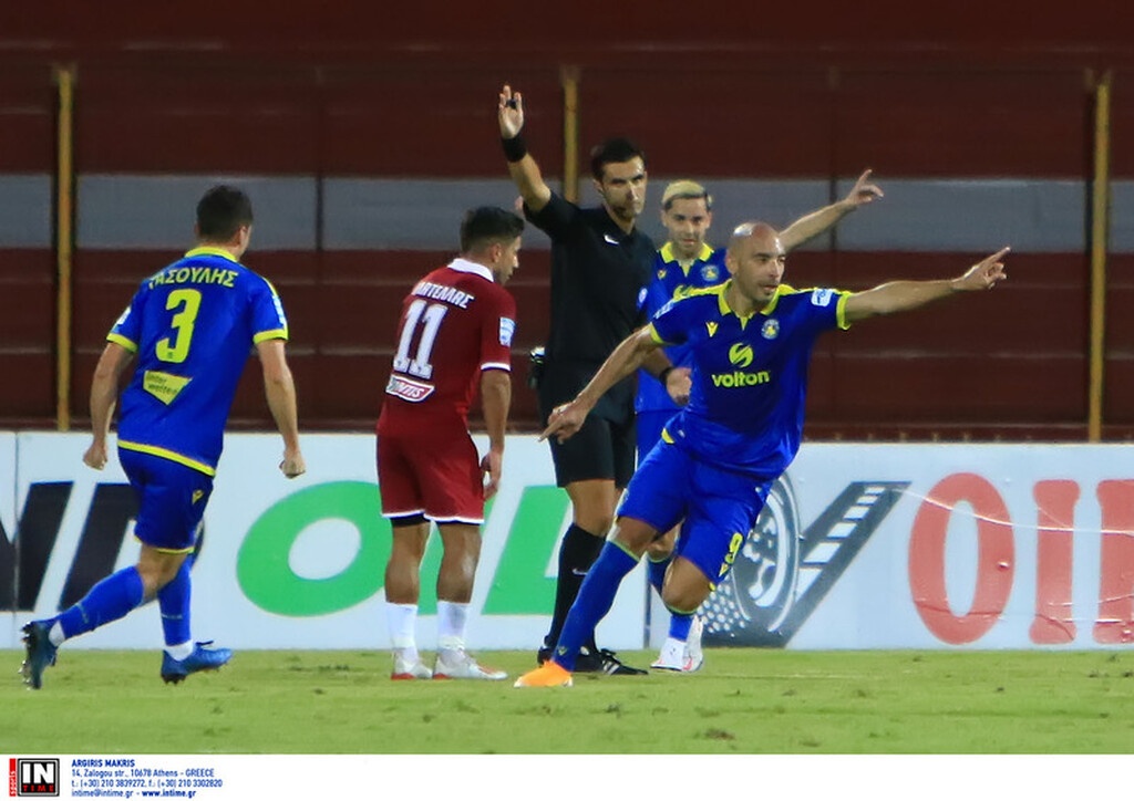 Super League: Δεύτεροι στους σκόρερ Καρλίτος, Δουβίκας, ανέβηκαν Χασάν, Σφιντέρσκι (photos)