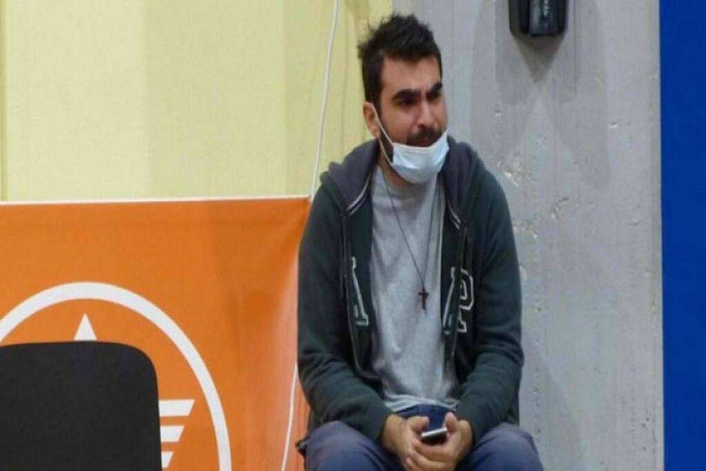 Βόλει: Γιατρός θρηνούσε τον πατέρα του εν ώρα αγώνα γιατί δεν υπήρχε αντικαταστάτης!