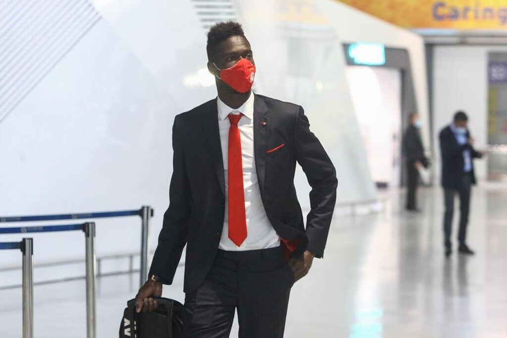 Μάντσεστερ Σίτι-Ολυμπιακός: Αναχώρησαν για Αγγλία οι «ερυθρόλευκοι»