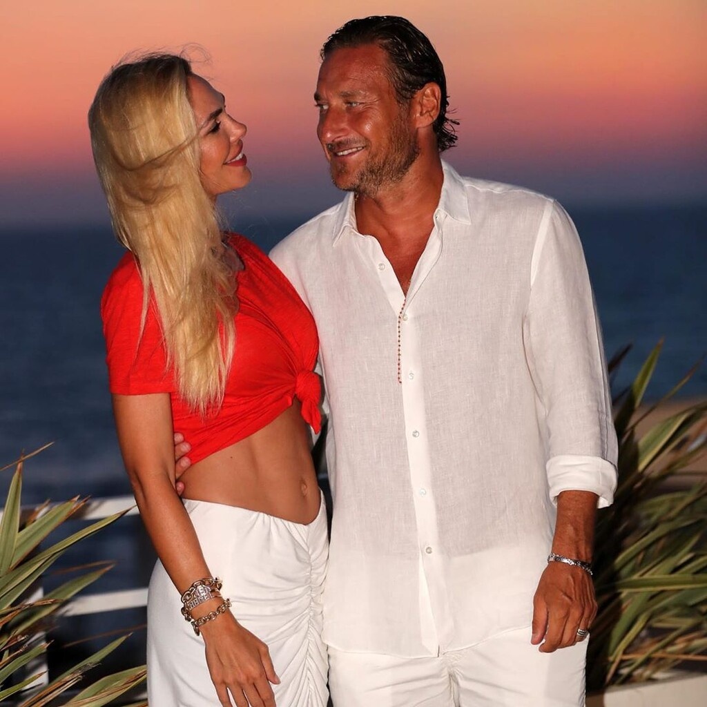 Κορονοϊός: Θετικός ο Τότι (photos)