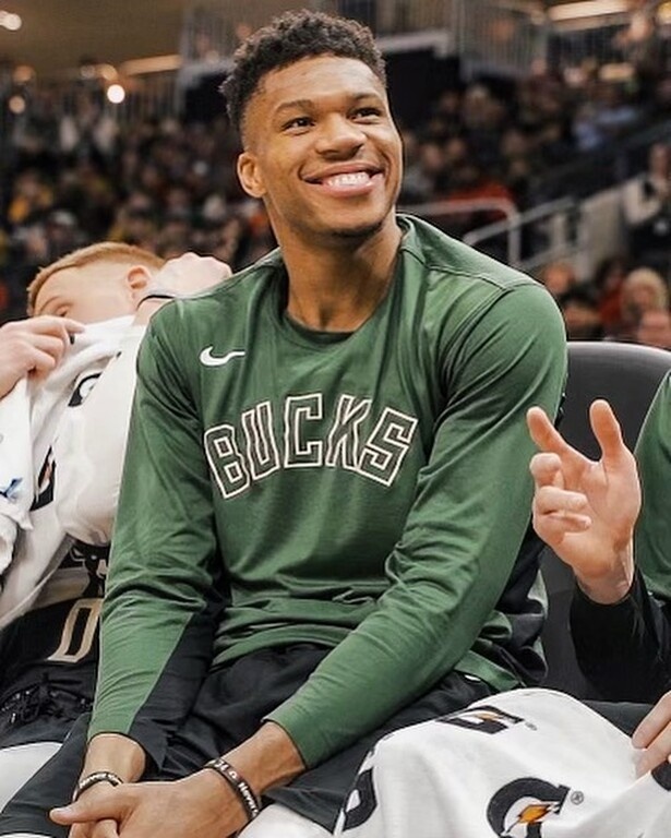 NBA: «Βόμβα» για Αντετοκούνμπο - Οι προτάσεις Ουόριορς και Χιτ και ο φόβος των Μπακς (photos)