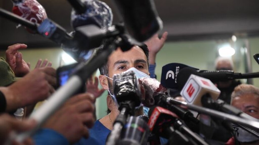 O Mαραντόνα «σκόραρε» στο χειρουργείο και οι οπαδοί «τρελάθηκαν»! (video+photos)