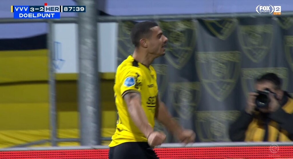 Ασταμάτητος ο Γιακουμάκης! Βρήκε και πάλι δίχτυα για τη Φένλο (photos+video)