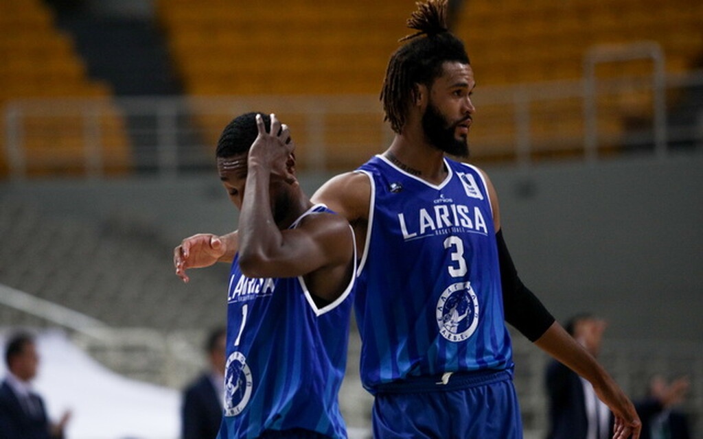 Λάρισα: Σοκ με επτά κρούσματα - Αναβολή στο ματς με ΠΑΟΚ