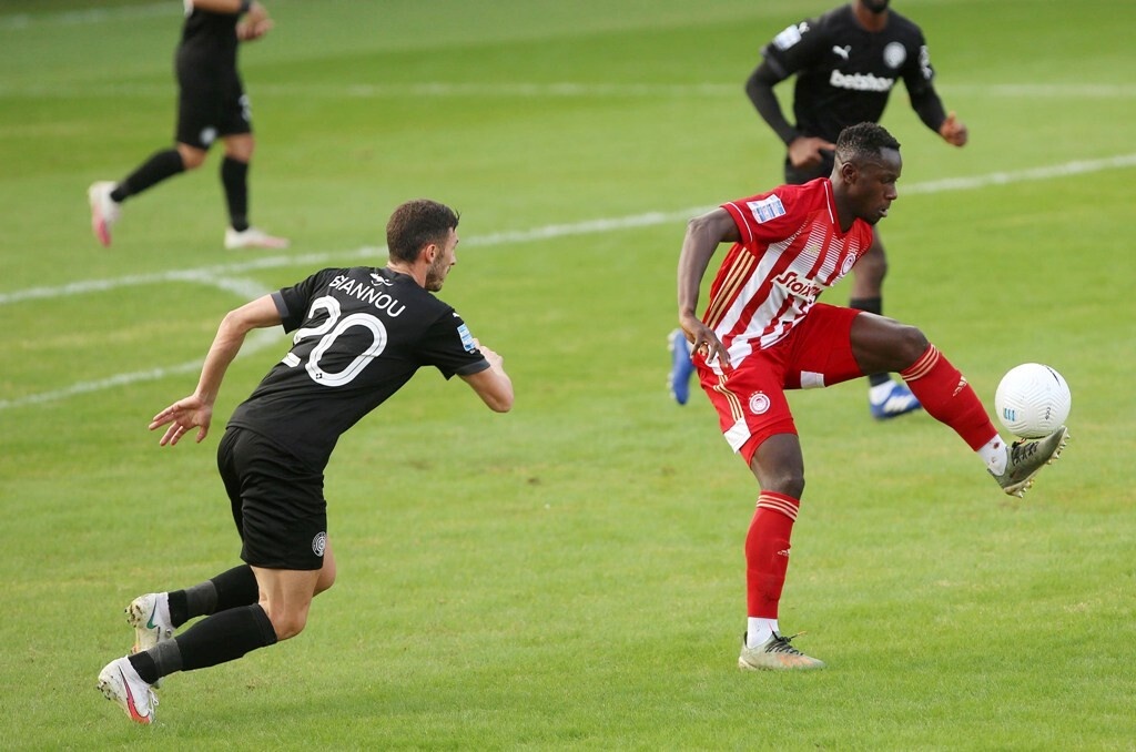 ΟΦΗ - Ολυμπιακός 2-0: Πρώτο «διπλό» με «δήμιο» Χασάν (photos+videos)