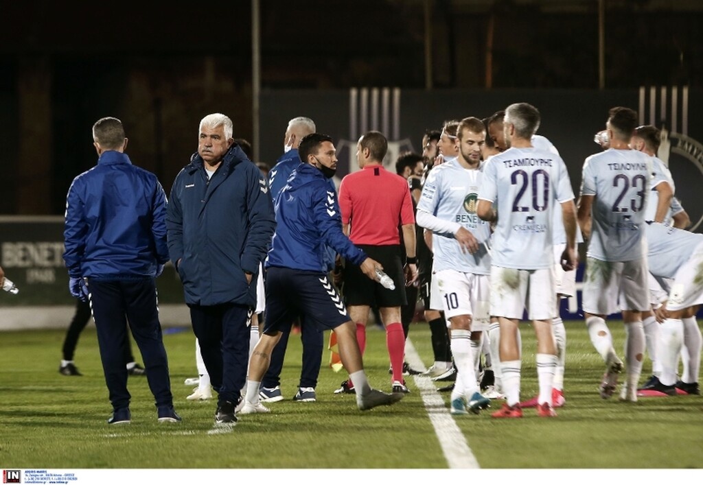 Έξαλλος ο Παράσχος