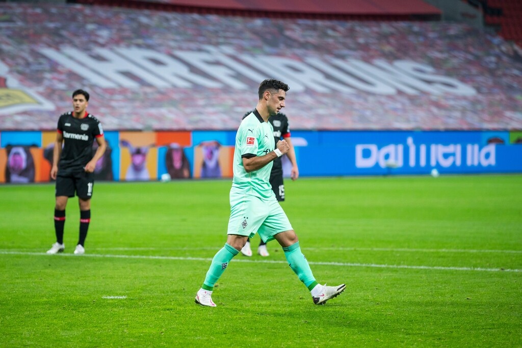 Bundesliga: Ο Αλάριο οδηγεί ψηλά τη Λεβερκούζεν (video+photos)