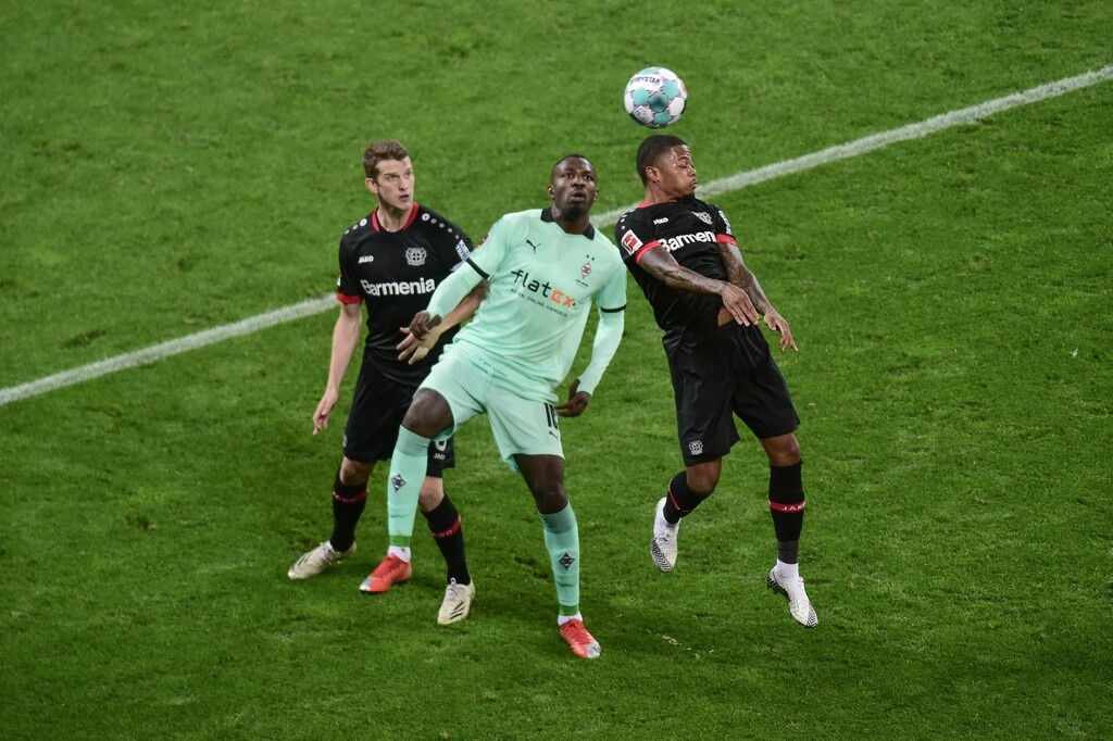 Bundesliga: Ο Αλάριο οδηγεί ψηλά τη Λεβερκούζεν (video+photos)
