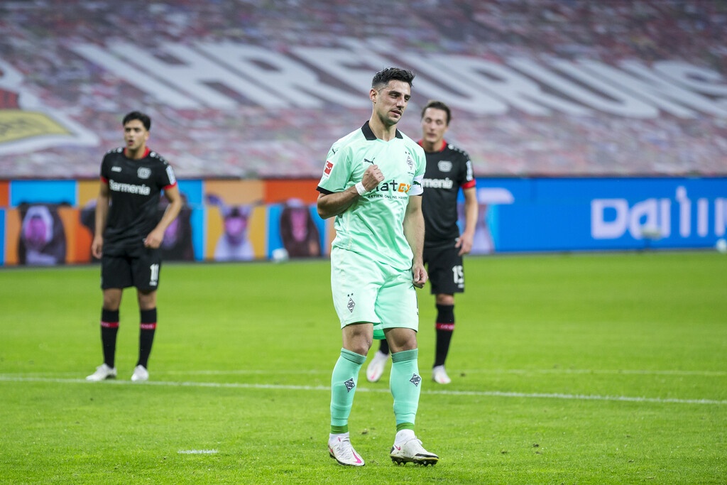 Bundesliga: Ο Αλάριο οδηγεί ψηλά τη Λεβερκούζεν (video+photos)
