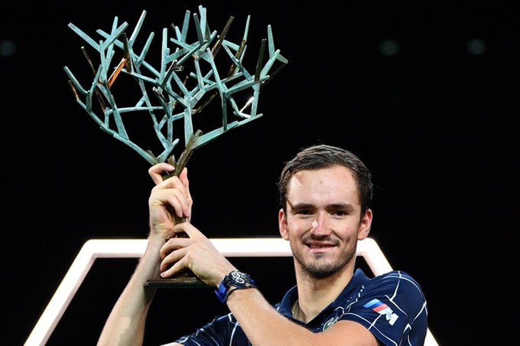 Τένις: Θριαμβευτής ο Μεντβέντεφ στο Paris Masters (photos+videos)