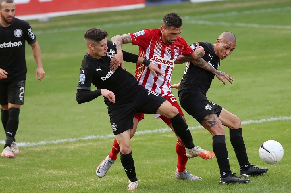 ΟΦΗ - Ολυμπιακός 2-0: Πρώτο «διπλό» με «δήμιο» Χασάν (photos+videos)