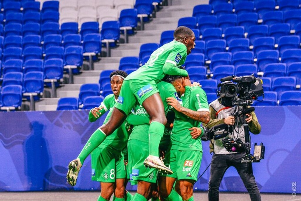 Ligue1: Νίκη ανατροπή με ήρωα και γκολάρα του Καντεβέρε στο ντέρμπι η Λιόν! (videos+photos)