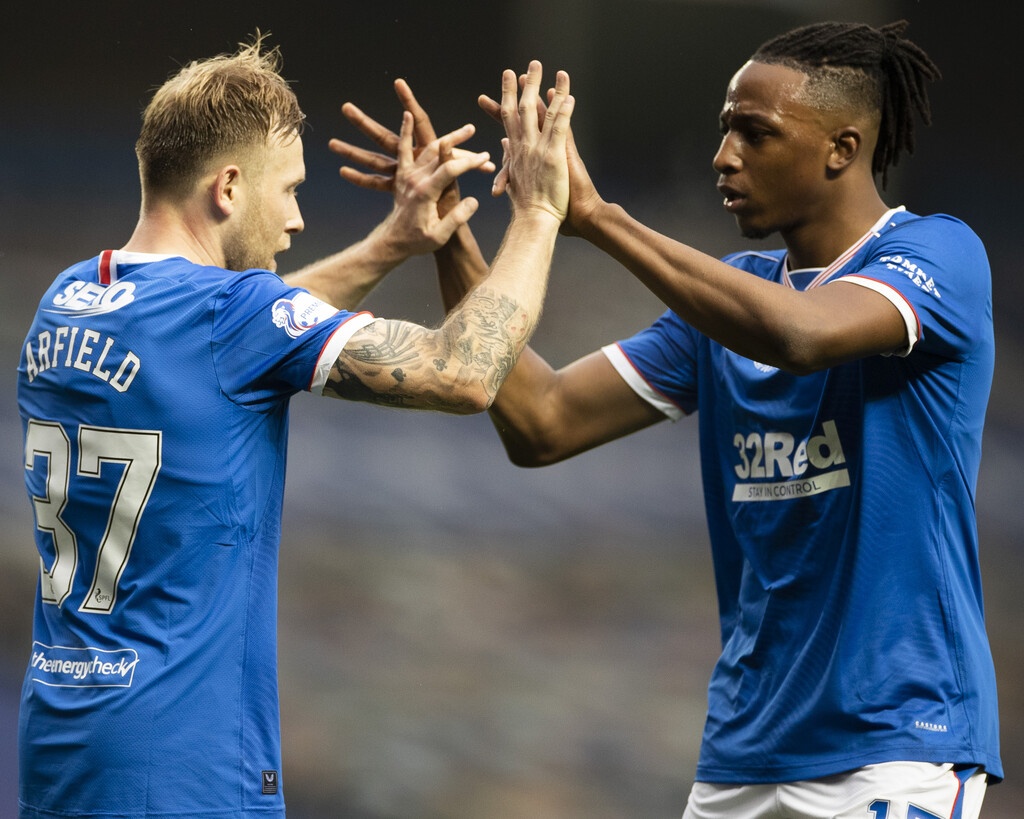 Η Ρέιντζερς έκανε σάκο του μποξ τη Χάμιλτον! (photos)