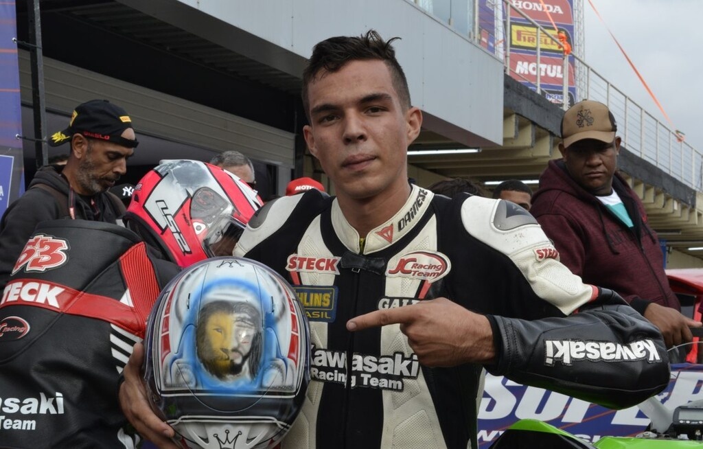 Σοκ! Οδηγός βρήκε τραγικό θάνατο σε αγώνα (photos+video)