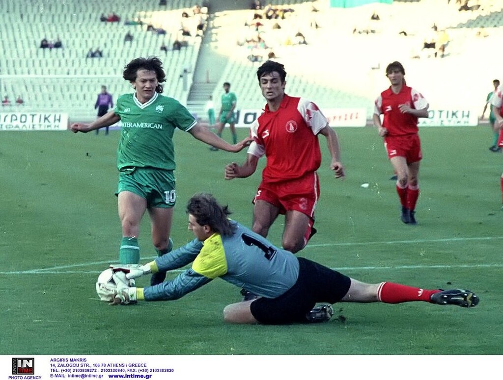 Κορονοϊός: Διασωληνωμένος σε σοβαρή κατάσταση παλαίμαχος του Παναθηναϊκού (photos)