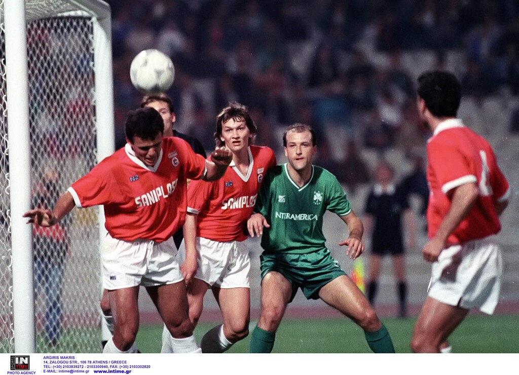 Κορονοϊός: Διασωληνωμένος σε σοβαρή κατάσταση παλαίμαχος του Παναθηναϊκού (photos)