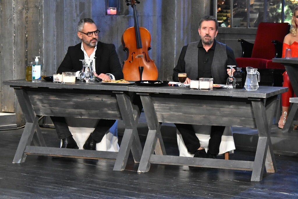 «Στην υγεία μας ρε παιδιά» με πάρτι, νέες φωνές και… Νίκο Συρίγο! (photos)